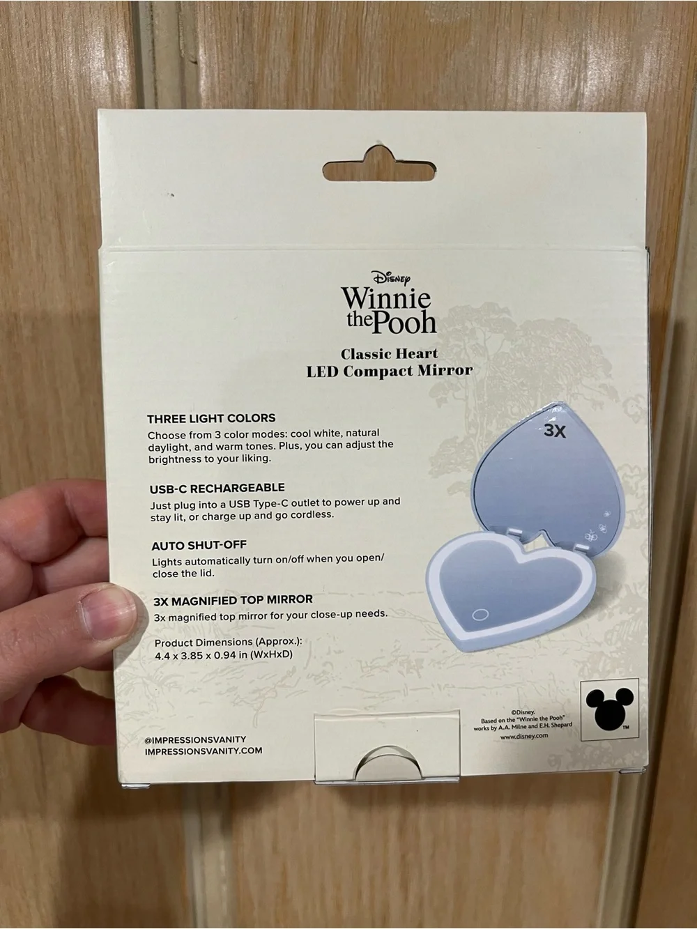 Disney Winnie the Pooh Heart LED Compact Mirror